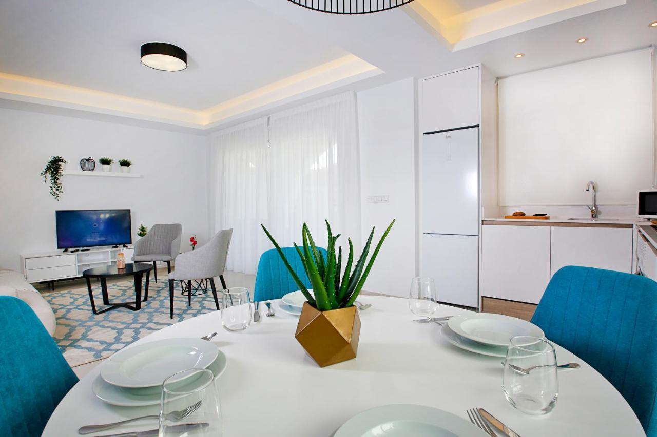 Fortuna 15 - Apartamento Con Azotea Privada Y Piscina Рохалес Экстерьер фото